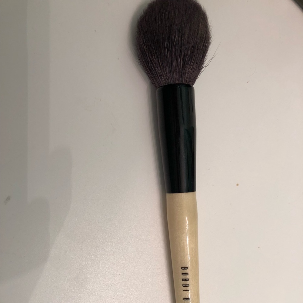 Bobbi Brown powder brush